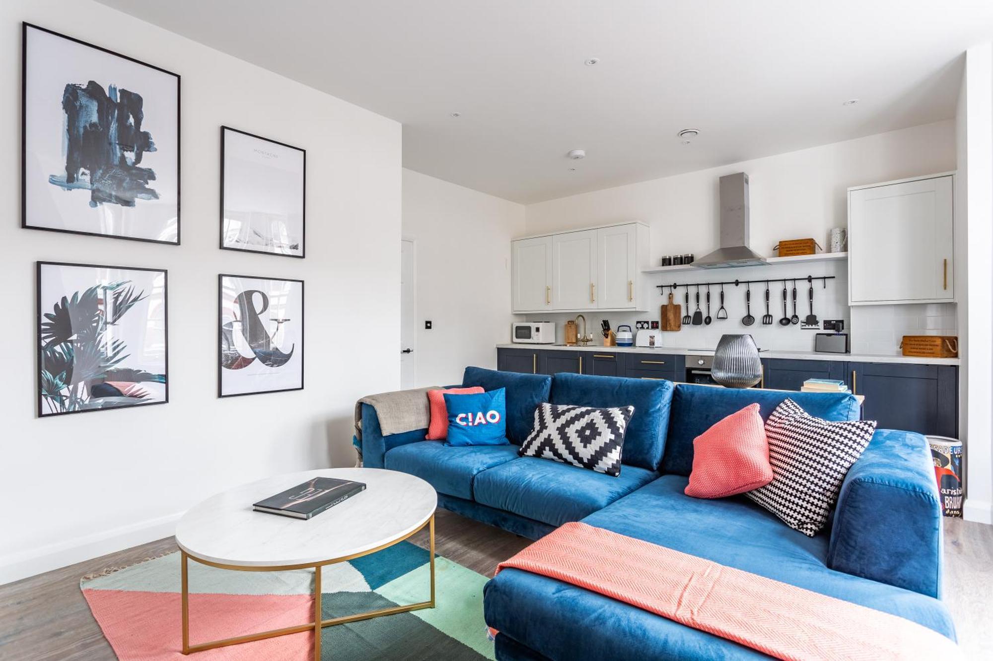 2 Bedroom Apartments With Sofa Bed In Southend Exterior photo