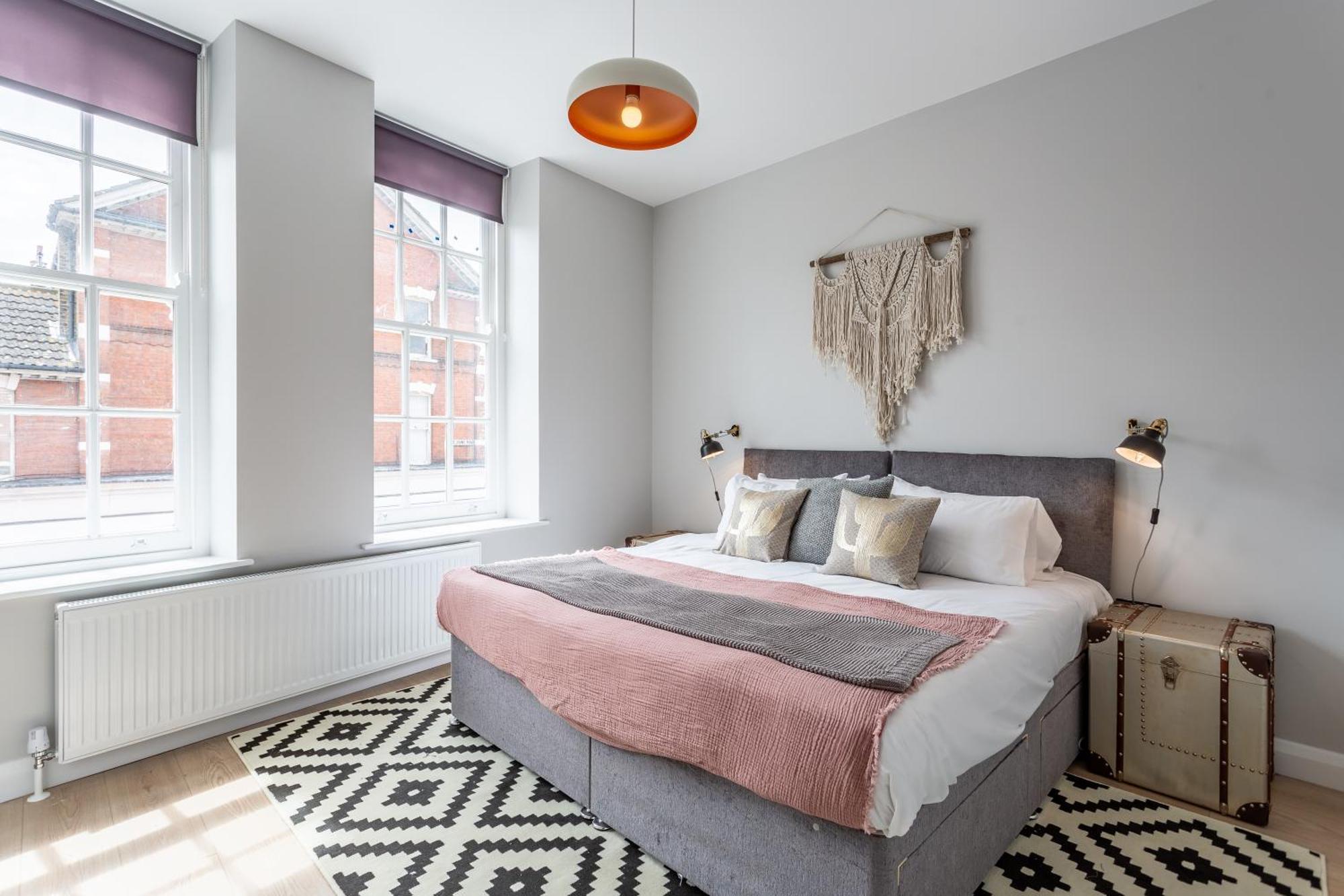 2 Bedroom Apartments With Sofa Bed In Southend Exterior photo